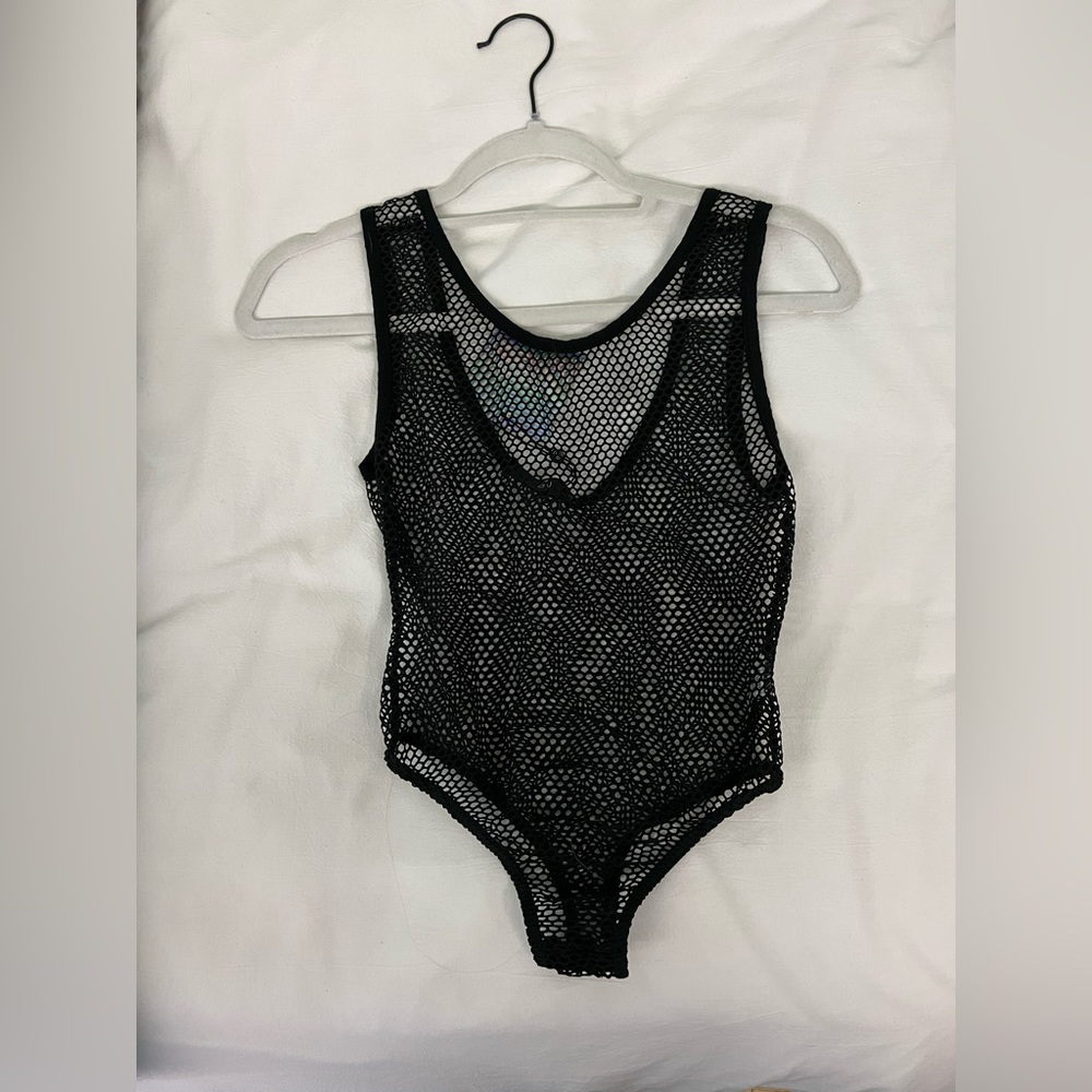 (NWT) Missguided Fishnet Scoop Neck Bodysuit